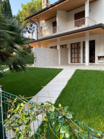 Villa Delle Terme Lignano Sabbiadoro Luaran gambar